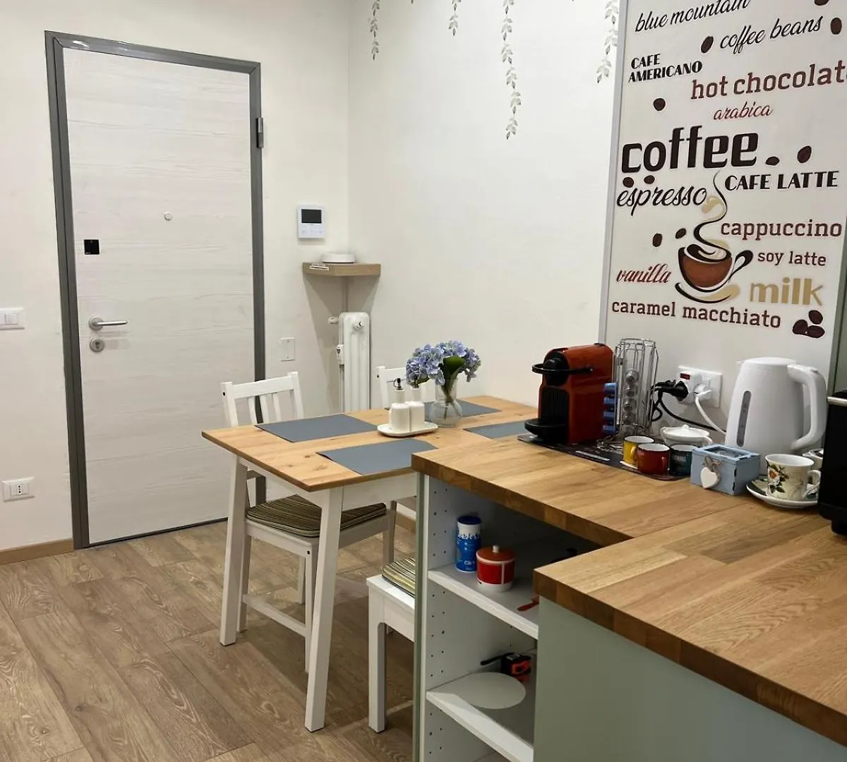 Orchidea Apartment Modena 0*,